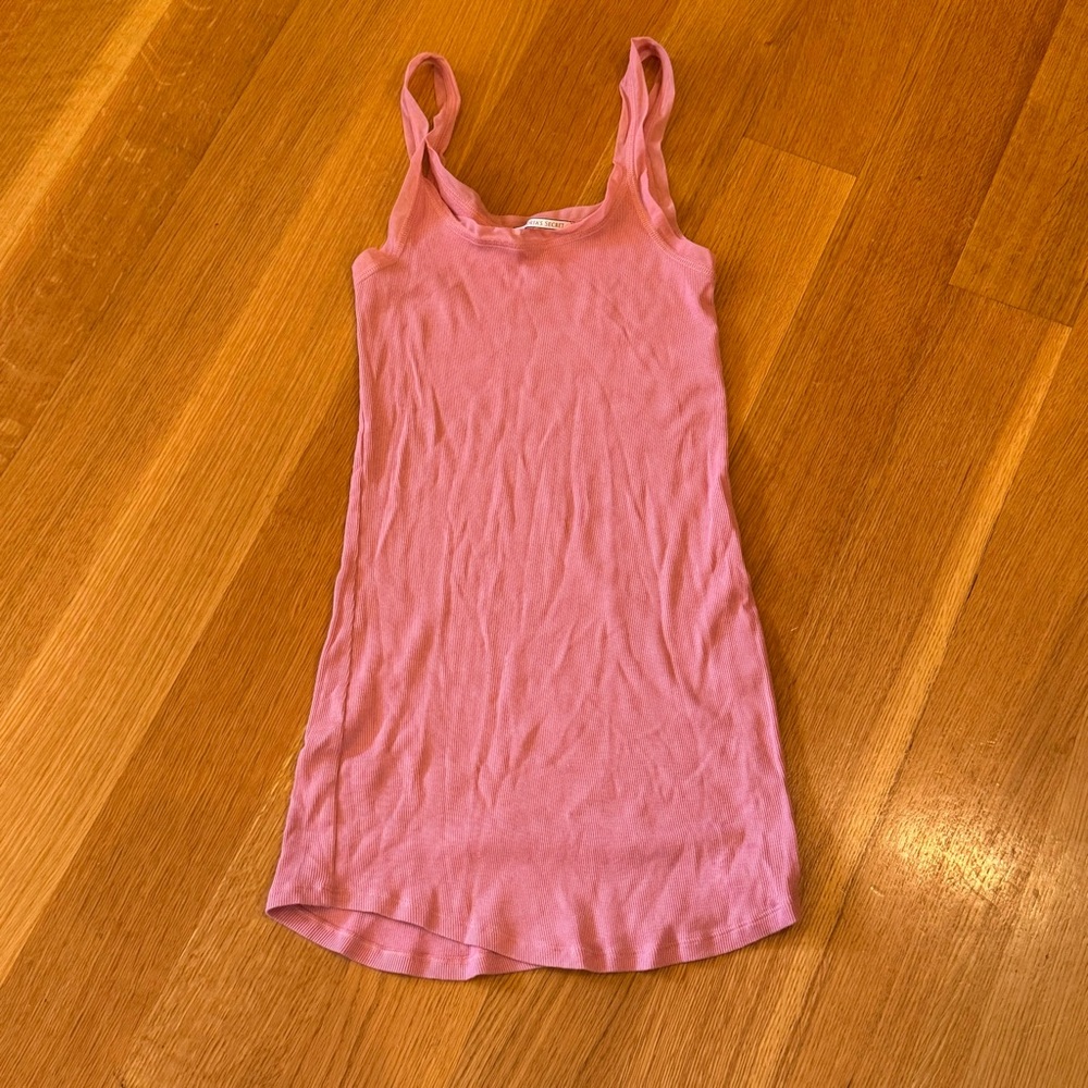 Victoria's Secret Pink Camisole Top With Trim Ribbed Long Size Small Feminine